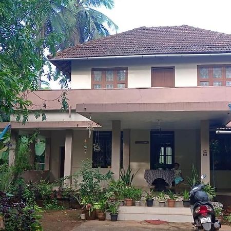 Narayanalayam-Vintage Retreat-Homestay & Rest'Inn Kannur Exterior photo